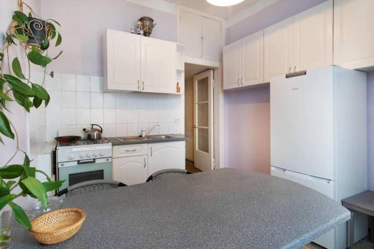 Korter Center Huge 3-bedroom